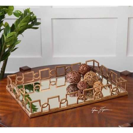 Nicoline, Tray
