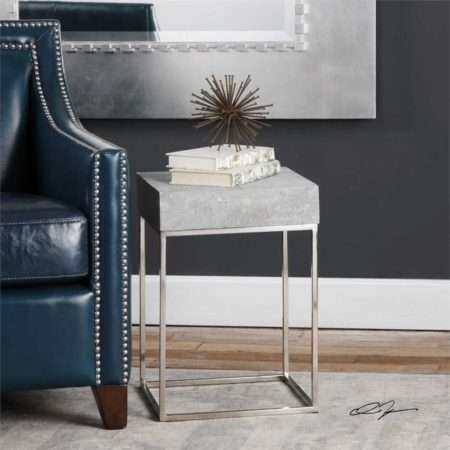 Jude, Accent Table