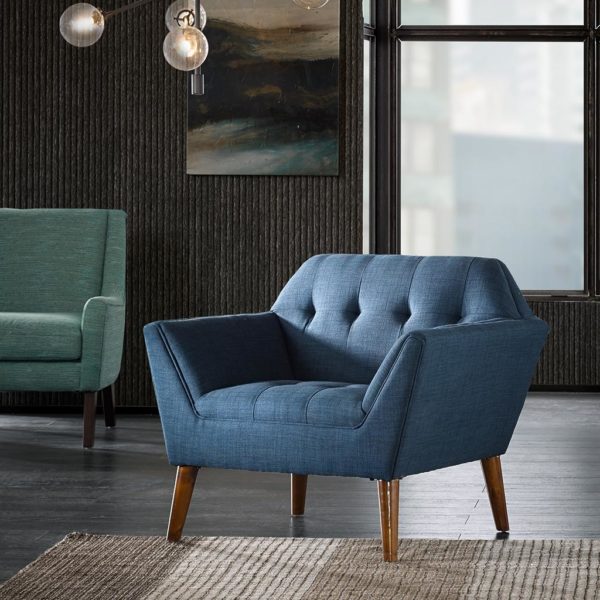 Newport Lounge