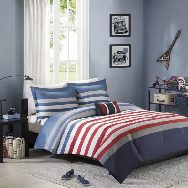 Kyle Comforter Set