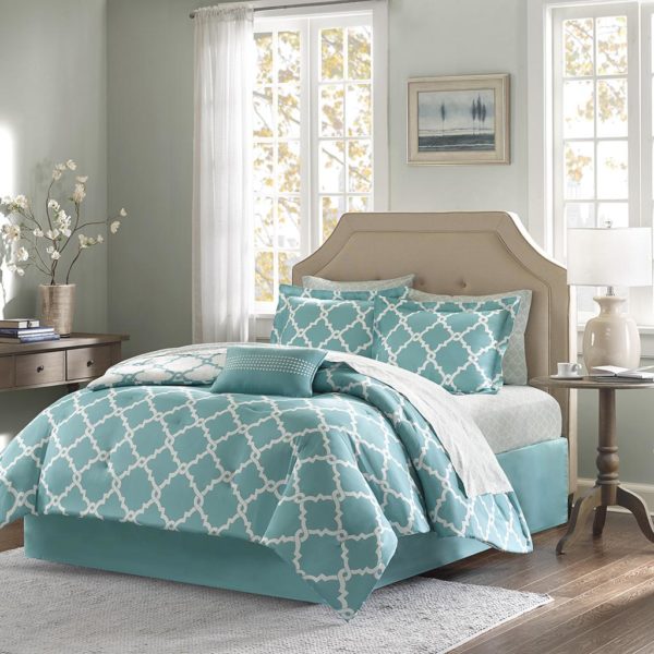 Merritt Reversible Complete Comforter and Cotton Sheet Set
