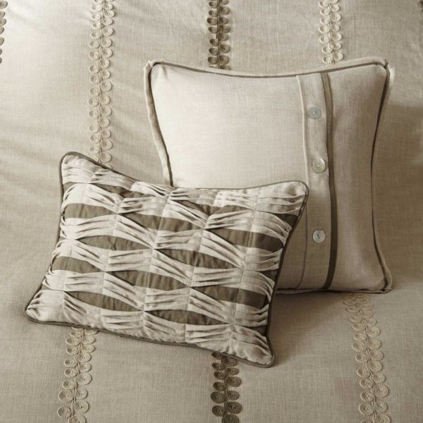 Chateau Comforter Set - Image 5