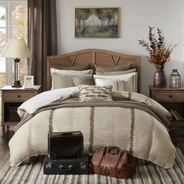 Chateau Comforter Set - Image 3