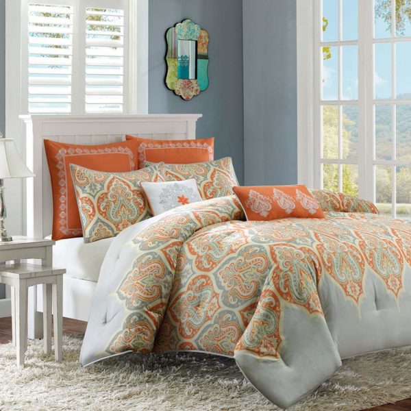 Nisha Comforter Set - Image 3