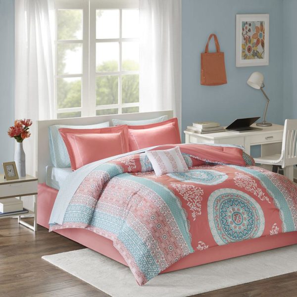 Loretta Comforter and Sheet Set
