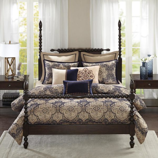 Wellington Comforter Set - Image 2