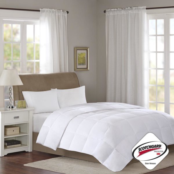Level 1 300 Thread Count Cotton Sateen White Down Comforter with 3M Scotchgard
