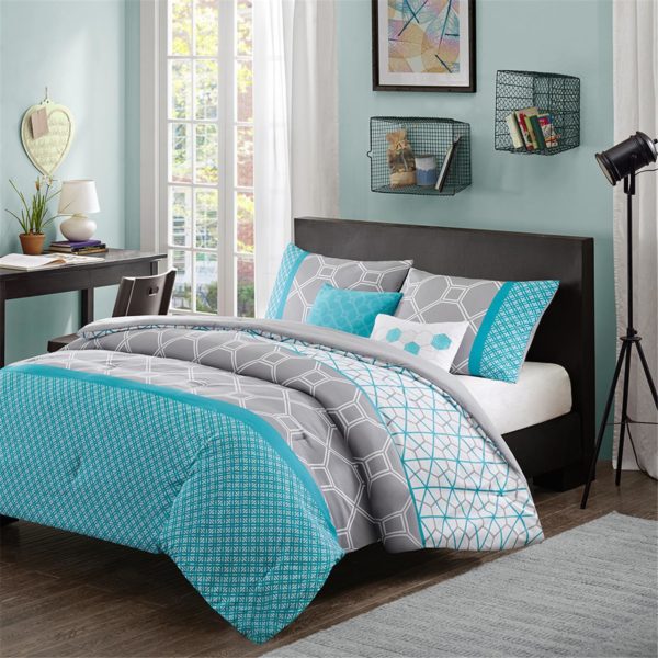 Clara Comforter Set - Image 2