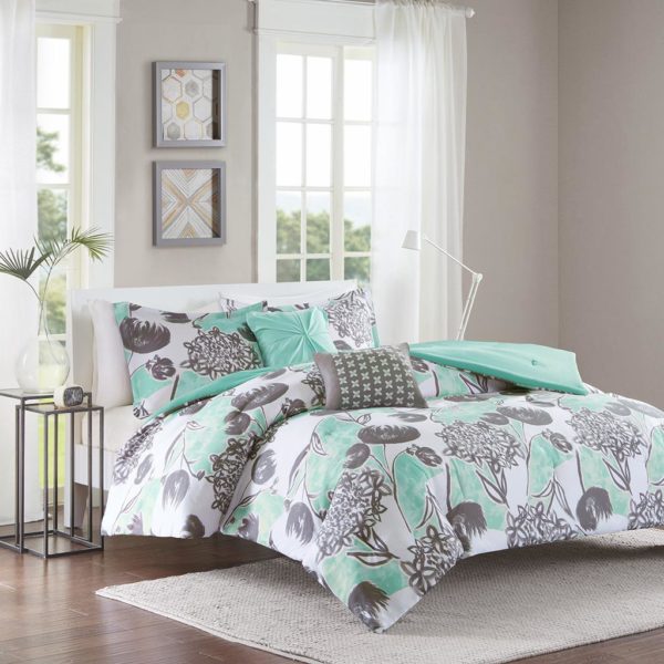 Marie Comforter Set