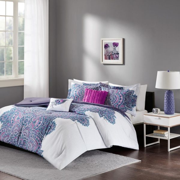 Mila Comforter Set