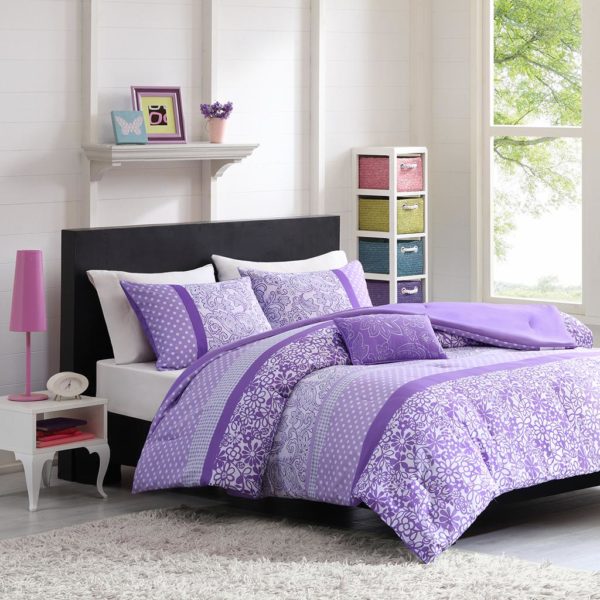 Riley Comforter Set