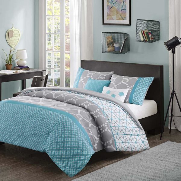 Clara Comforter Set - Image 3