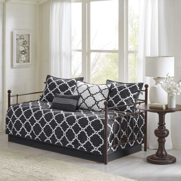 Merritt 6 Piece Reversible Daybed Set - Image 6
