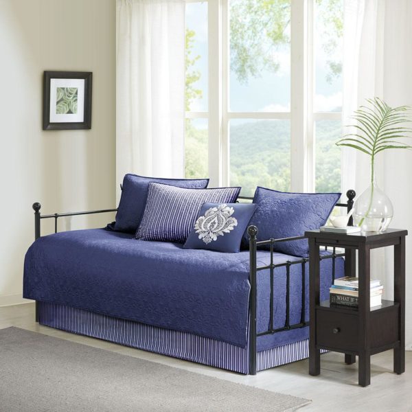 Quebec 6 Piece Reversible Daybed Cover Set - Image 6