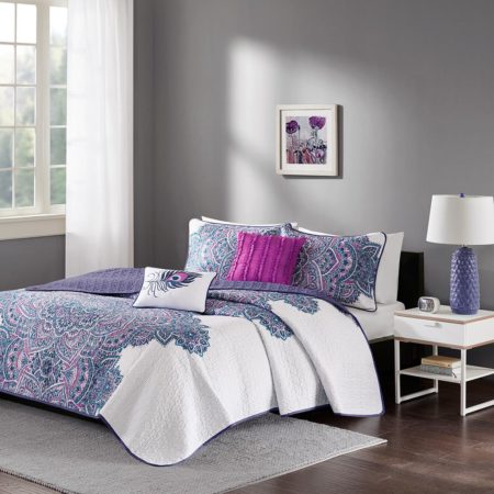 Mila Reversible Coverlet Set