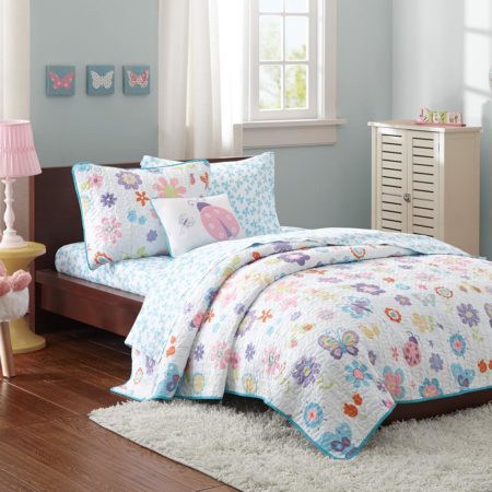 Fluttering Farrah Reversible Complete Coverlet and Sheet Set