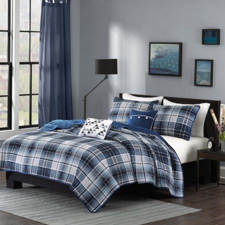 Camilo Coverlet Set