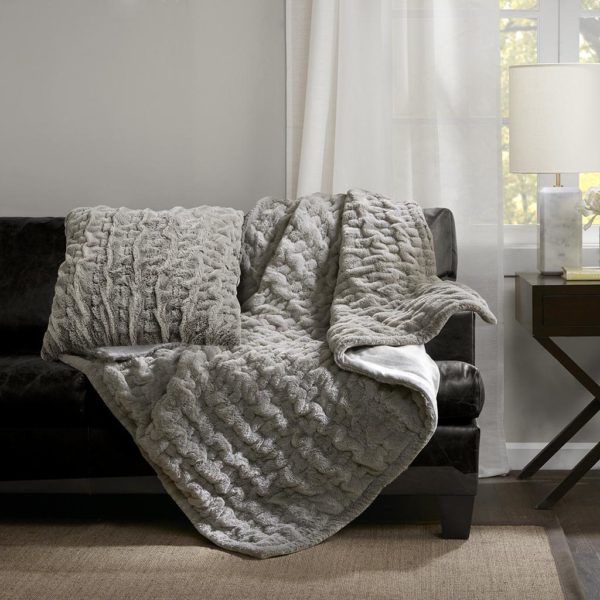 Ruched Fur Throw - Image 8