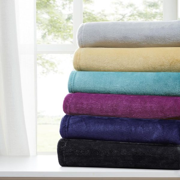 Microlight Plush Throw - Image 6