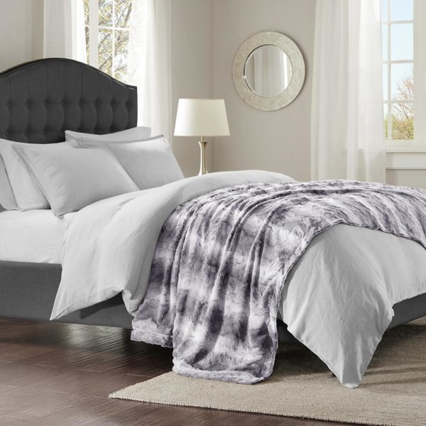 Zuri Faux Fur Oversized Bed Throw - Image 3