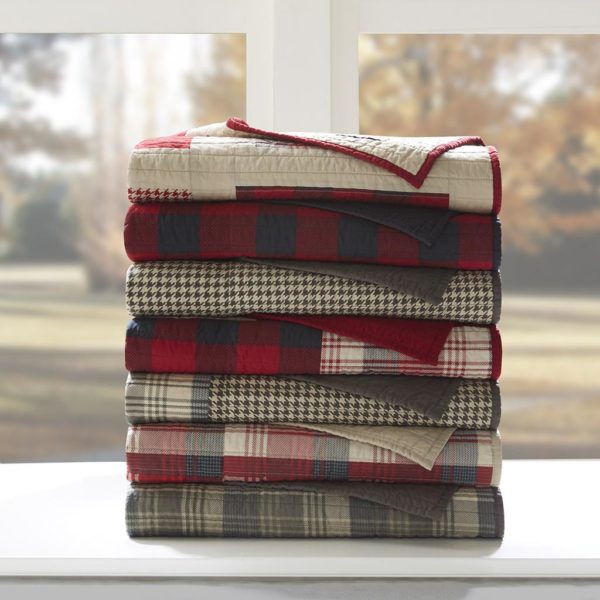 Winter Plains Quilted Throw - Image 4
