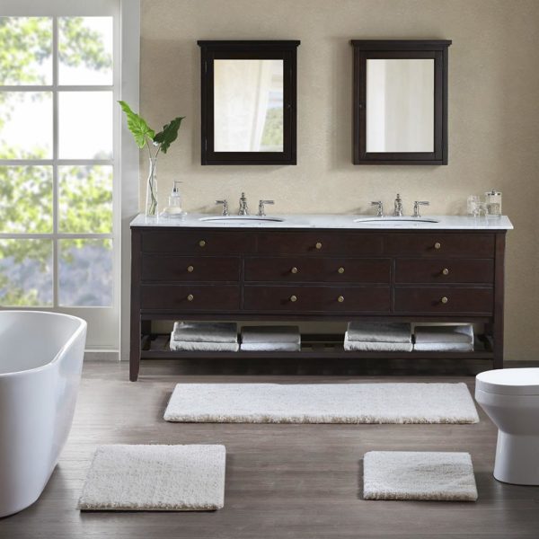 Grande Solid Tufted Rug