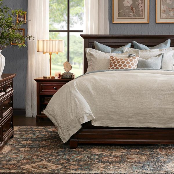 Montclair Queen Bed