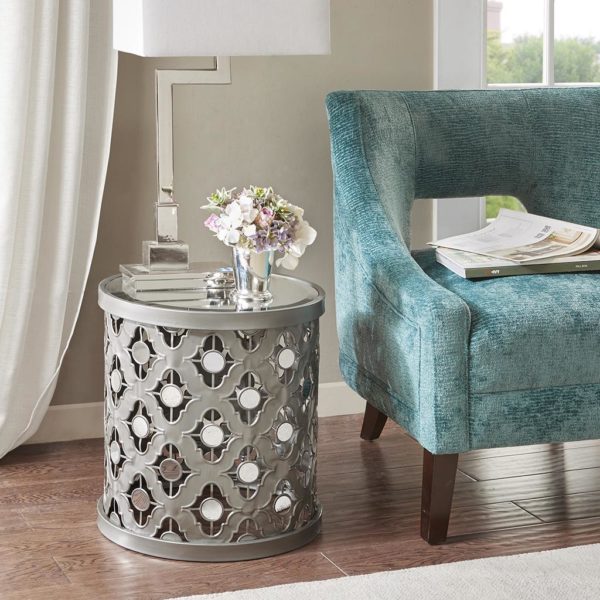 Arian Quatrefoil Mirror Accent Table - Image 2