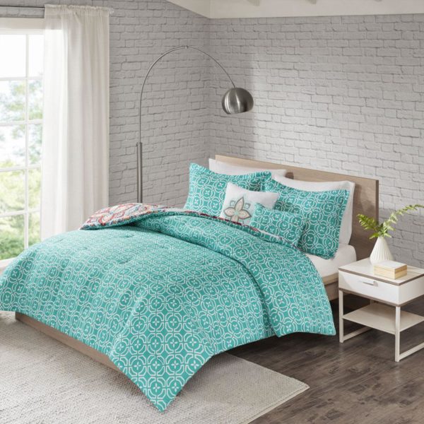 Amari 5 Piece Reversible Print Comforter Set - Image 3