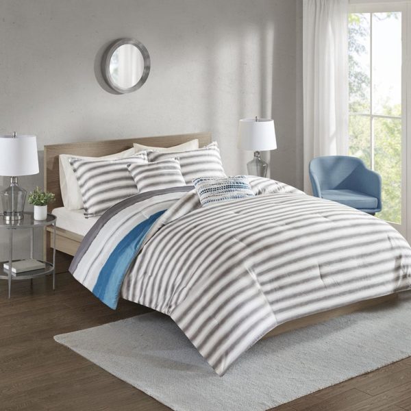 Wallace 5 Piece Reversible Print Comforter Set - Image 2