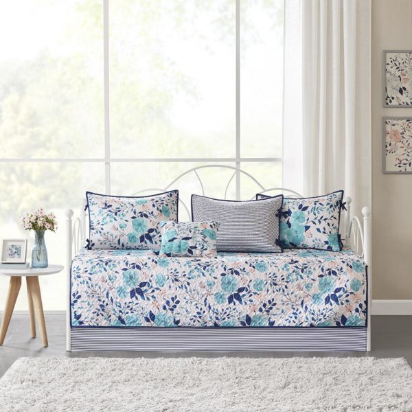 Delle 6 Piece Reversible Daybed Set - Image 2