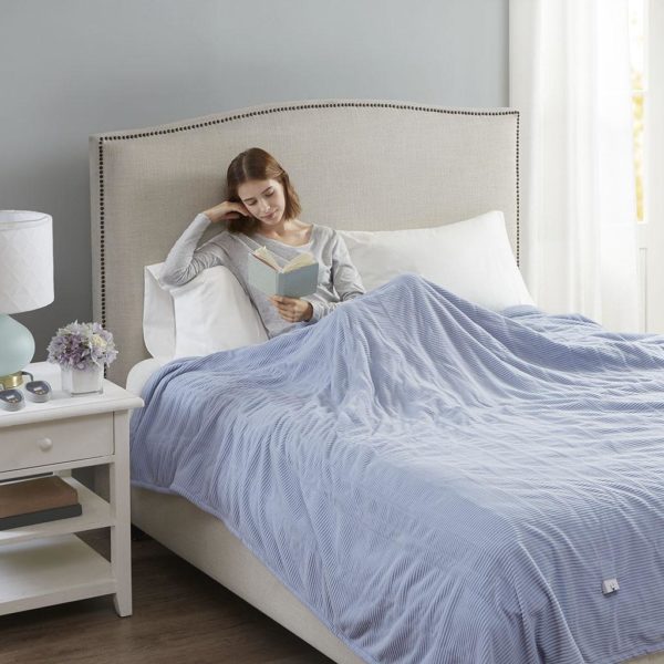 Electric Micro Fleece Heated Blanket - Image 3