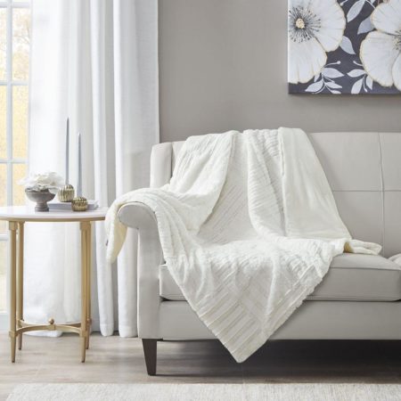 Arctic Ultra Plush Down Alternative Throw