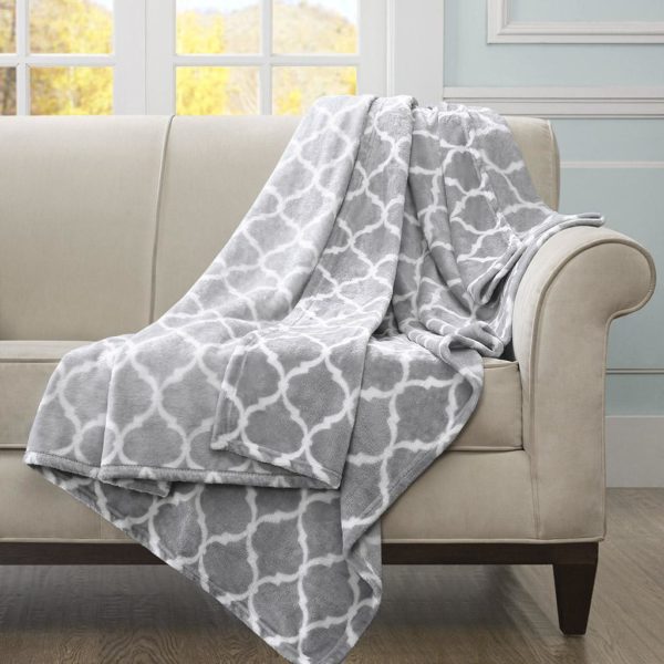 Oversized Ogee Throw