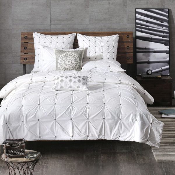 Sofia Embroidered Decorative Pillow - Image 3