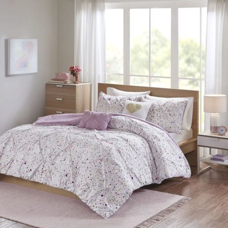 Abby Metallic Printed and Pintucked Comforter