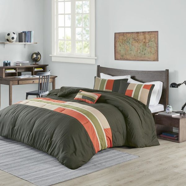 Pipeline Comforter Set