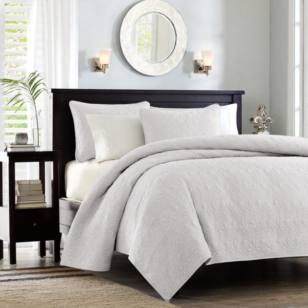 Quebec Reversible Coverlet Set - Image 2