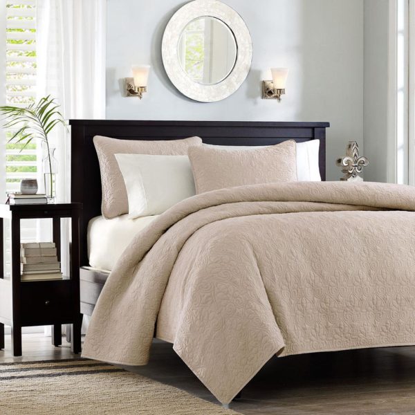 Quebec Reversible Coverlet Set - Image 5