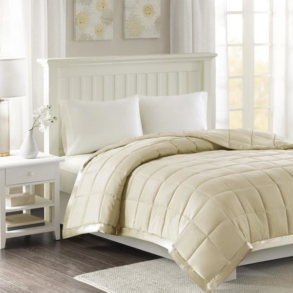 Windom All Season Hypoallergenic Microfiber Down Alternative Blanket with 3M Scotchgard - Image 6