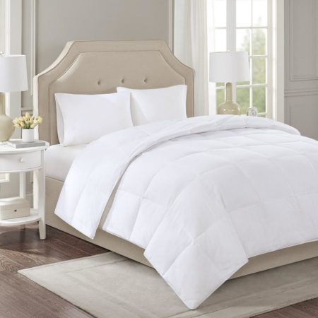 Level 3 300 Thread Count Cotton Sateen White Down Comforter with 3M Scotchgard