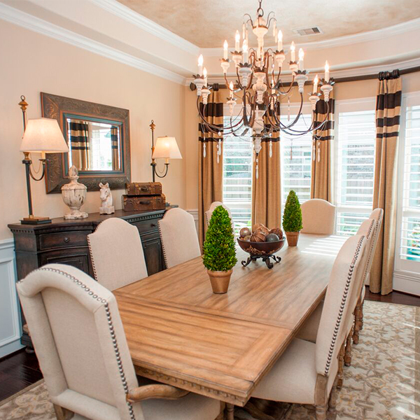 Cozy Modern bright Dining area