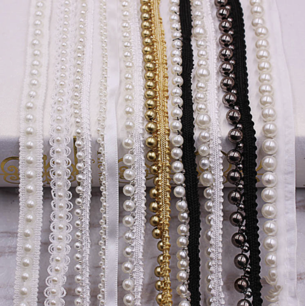 07-2651 RIBBON Velvet Bead Pearl Trim (11327)