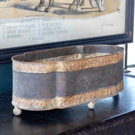 ECM90101 AGED METAL MANTEL PLANTER (11217)
