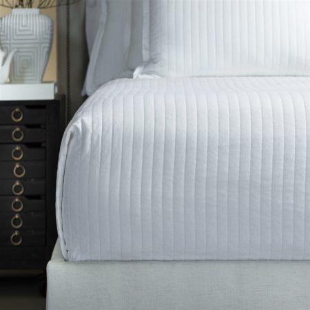 LQ126QW ARIA QUILTED QUEEN COVERLET (11411)